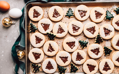 Chocolate Hazelnut Linzer Cookies
